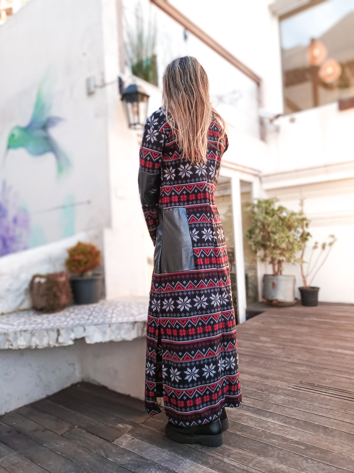 VESTIDO DE SOFT E COURO SINTÉTICO
